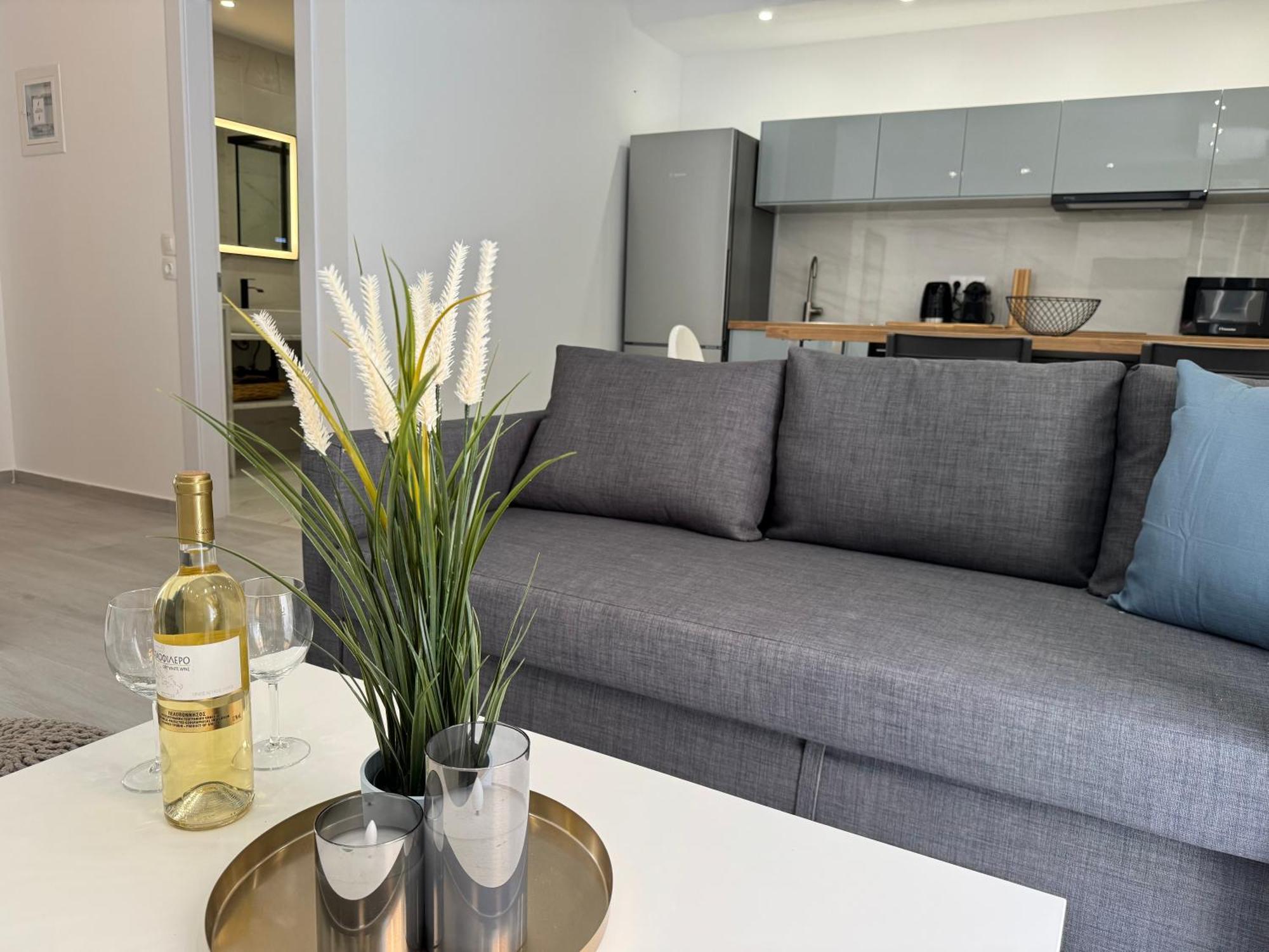 4 * Aegina